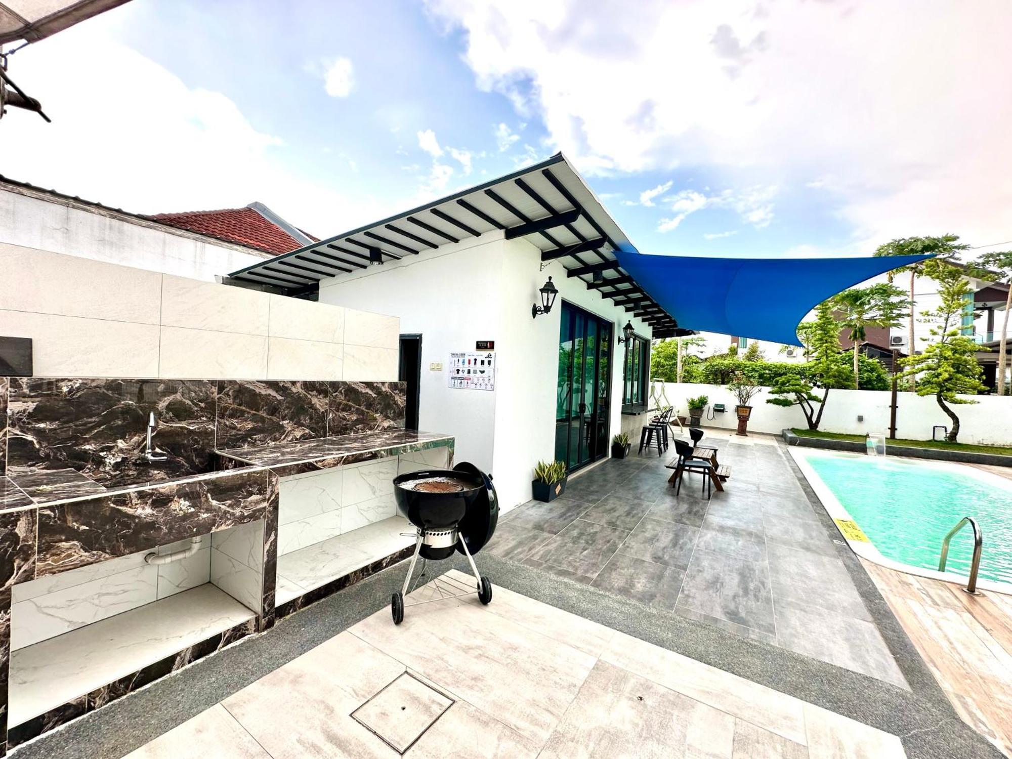 Stylish Villa Alma Simpang Ampat  Exterior photo